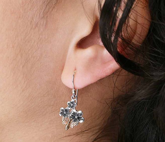 SLV BLOSSOM/BEE EARRINGS