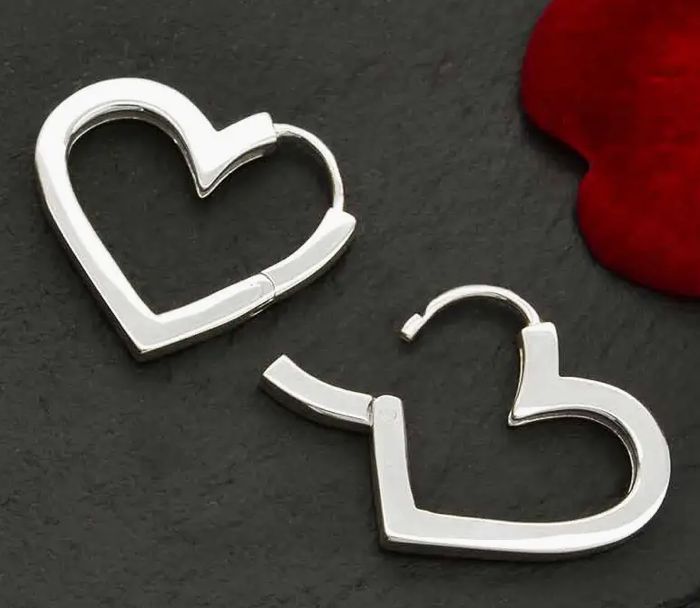SLV HEART HUGGIE EARRINGS