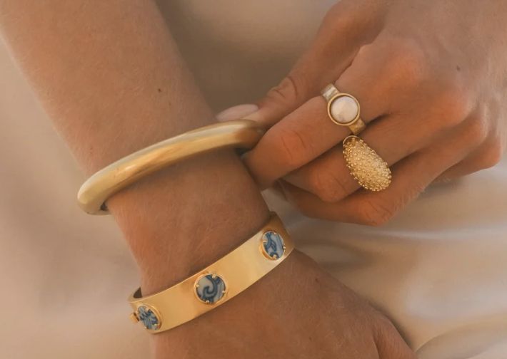 GLD HALO HINGE BANGLE