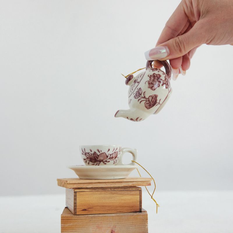 FLORAL TEA CUP ORNAMENT