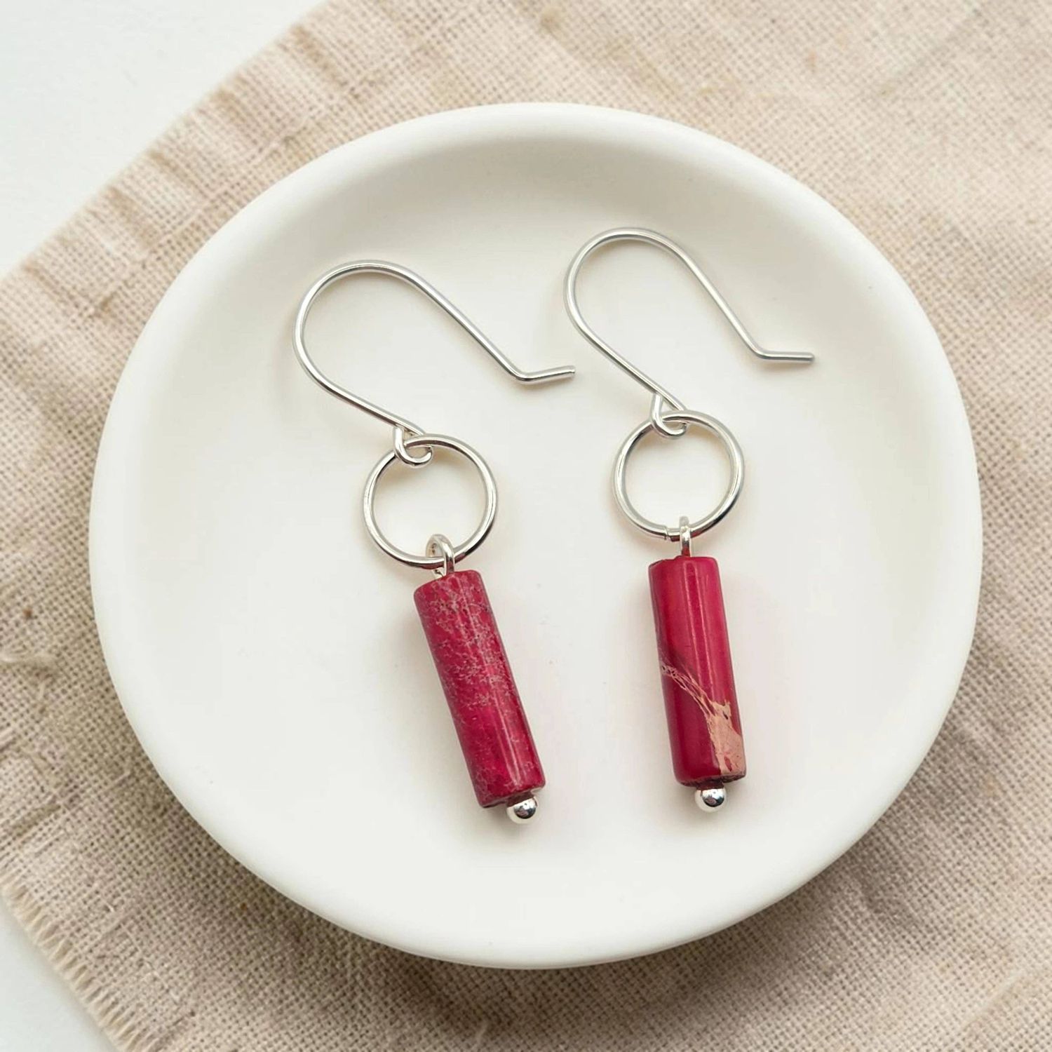 Red Gemstone Dangle Earrings Red Gemstone Dangle Earrings, Jewelry material: Sterling Silver