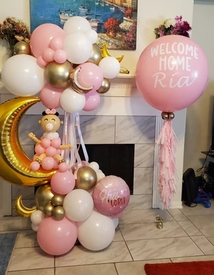 Welcome Home Baby Column and Jumbo Balloon