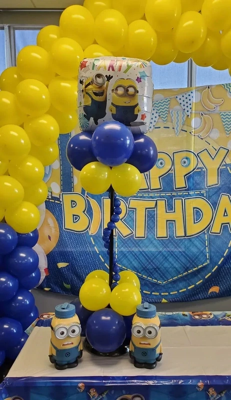 Minion Centerpieces