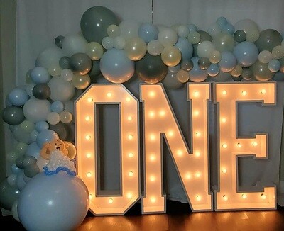 "ONE" Marquee Letters (Does not include balloons)