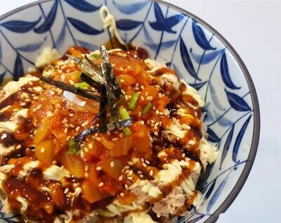 Kimchi &amp; Tuna Rice Bowl (김치 참치 마요 덮밥)