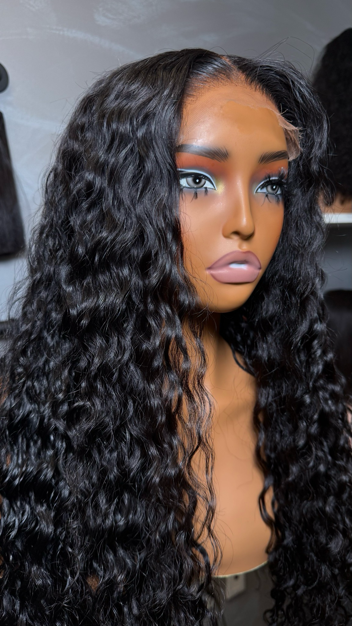 Lyllie Raw hair 5*5 HD lace 250% densité  28