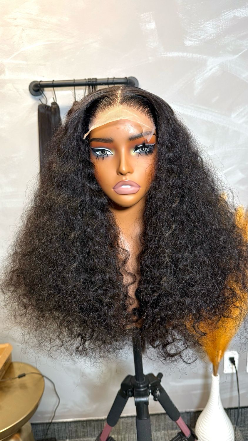 Curly Viet