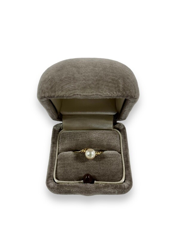 Mikimoto Pearl 18K Gold Ring Sz 5.5