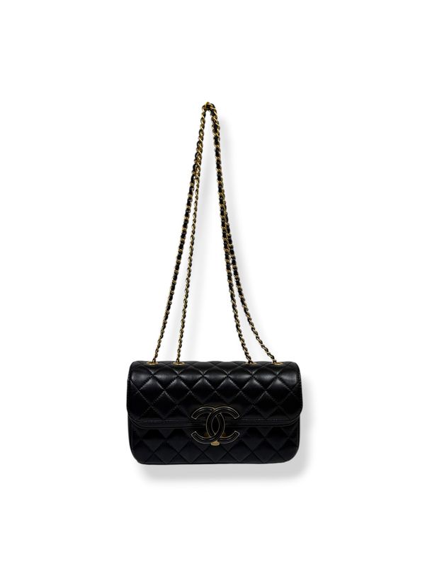 Chanel Lambskin Quilted Small CC Chic Flap Black