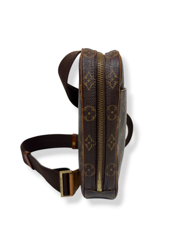 Louis Vuitton Monogram Pochette Grange