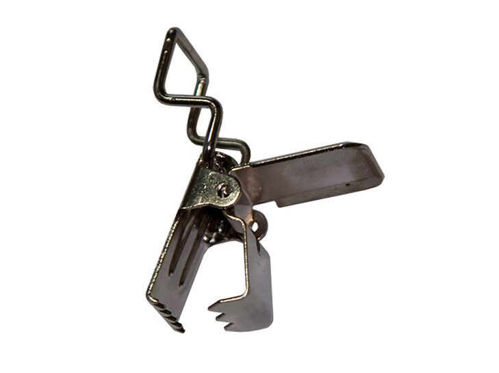 RG-600 Rug Clip