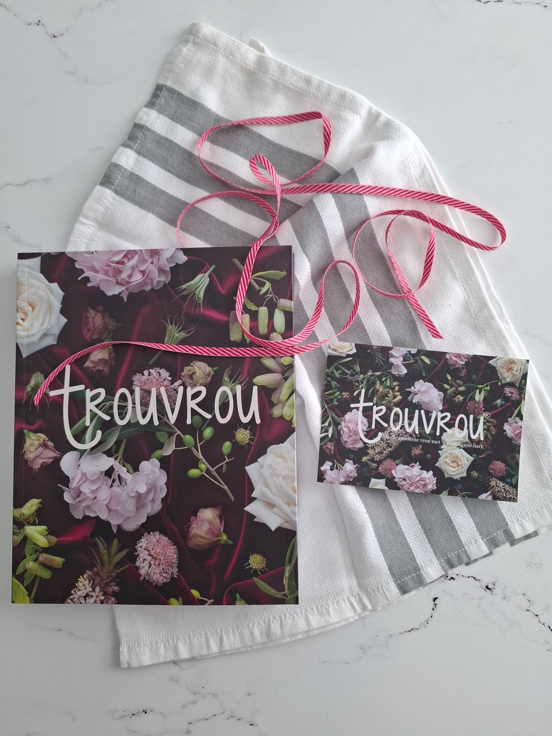Trouvrou material gift wrapping