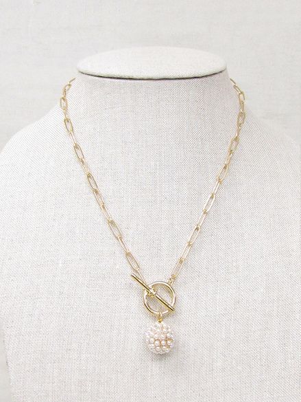 Able Pearl Necklace