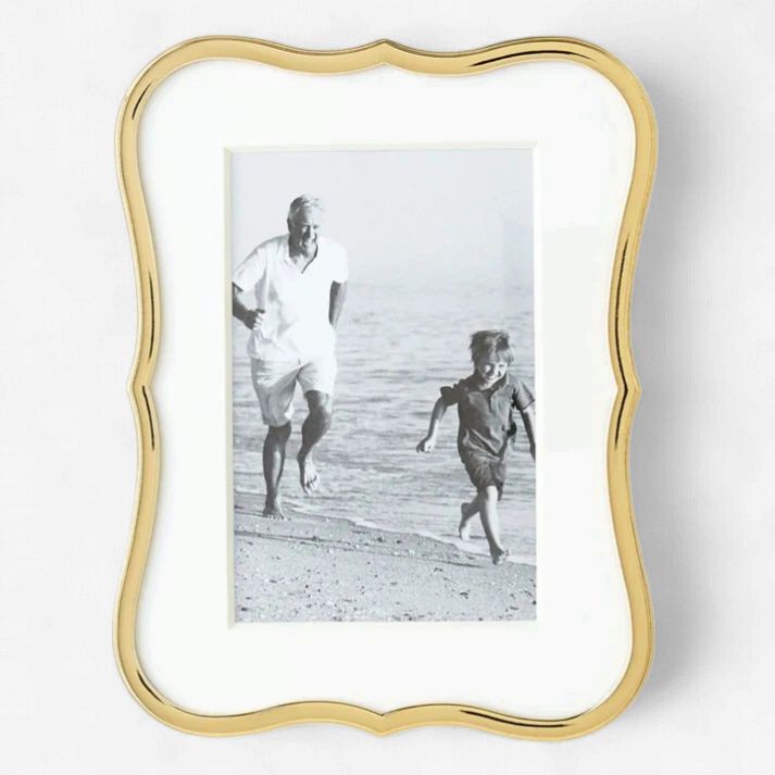 Gold Crown Point 4x6 Frame-Clement