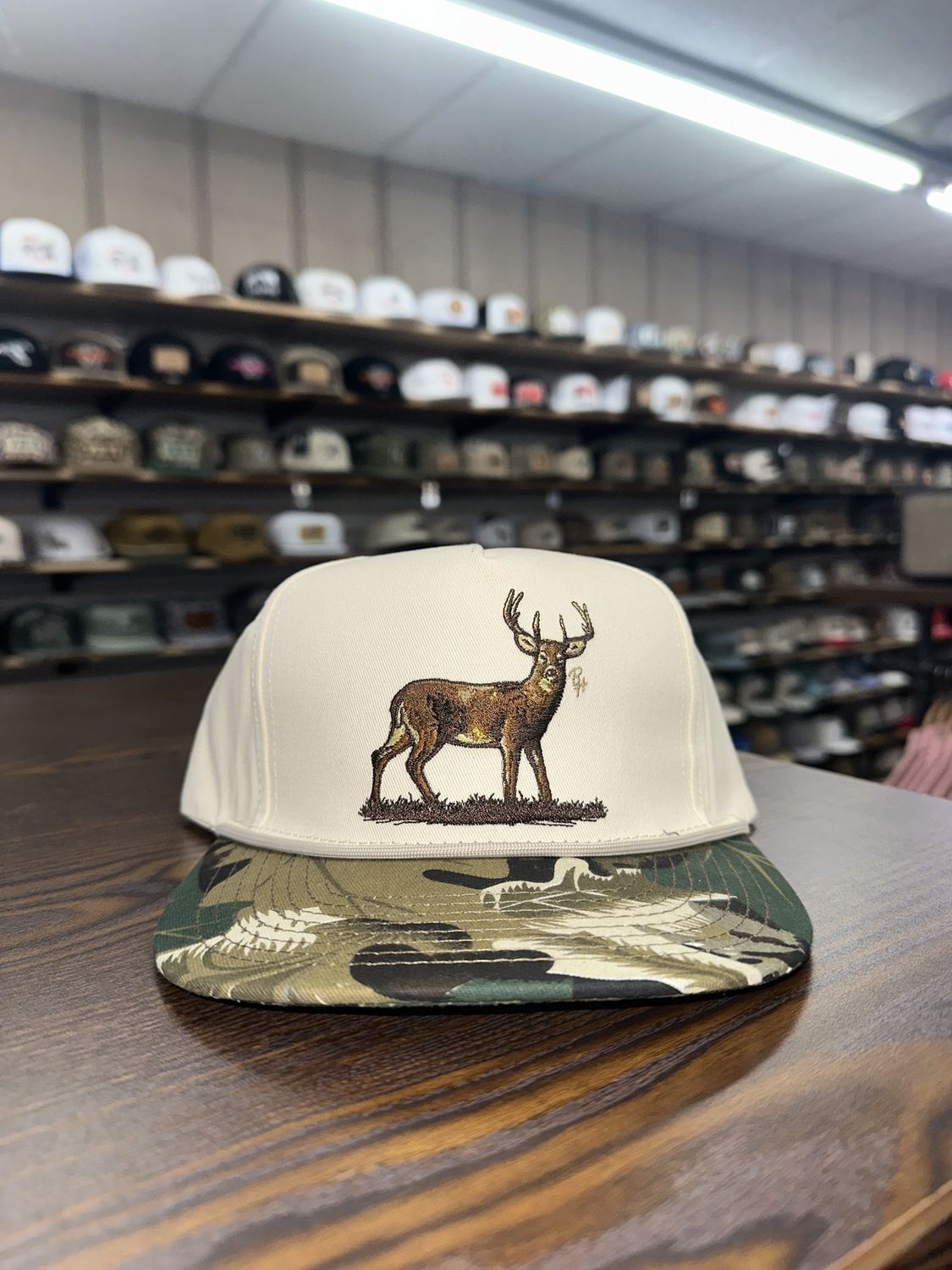 Broadside Buck Rope Hat - Camo Bill