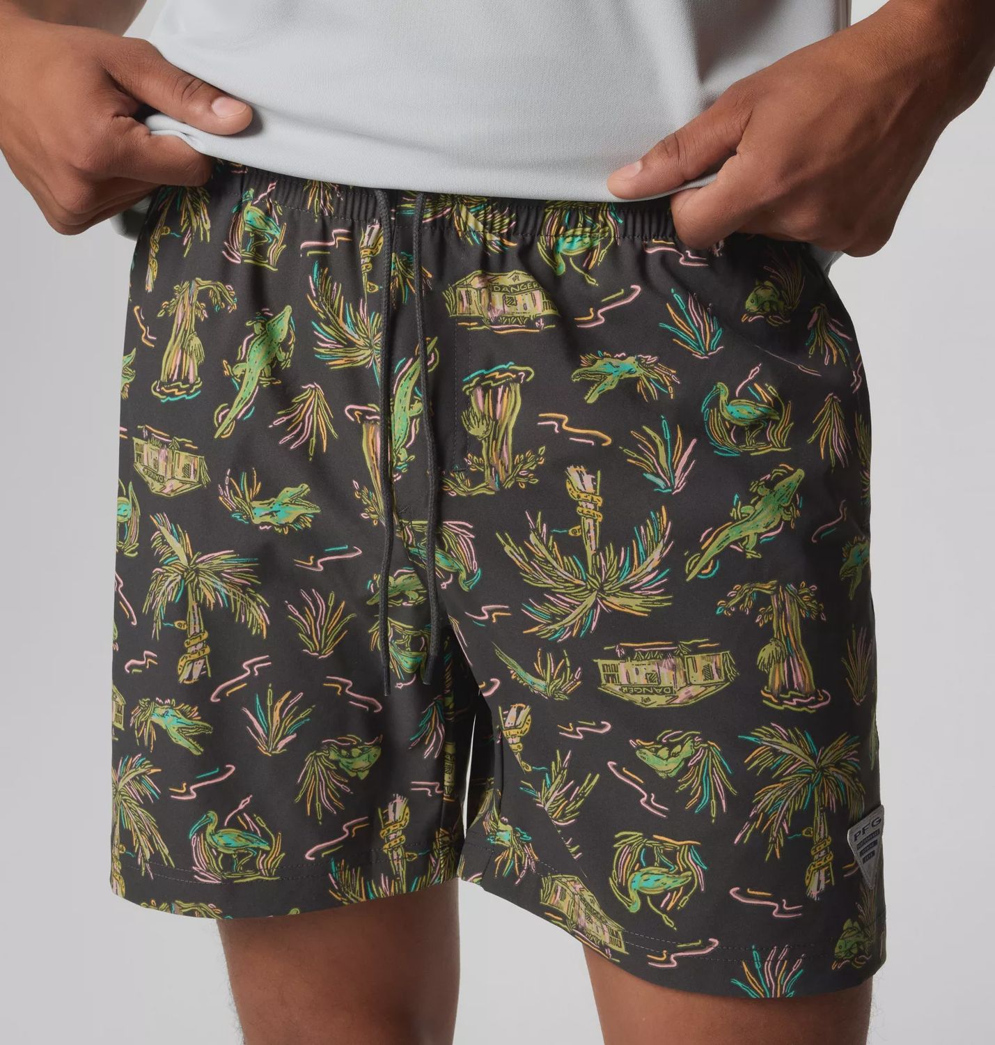 Men&#39;s PFG Rambler Printed Water Shorts, Color: 011-Shark Everglades, Size: SML