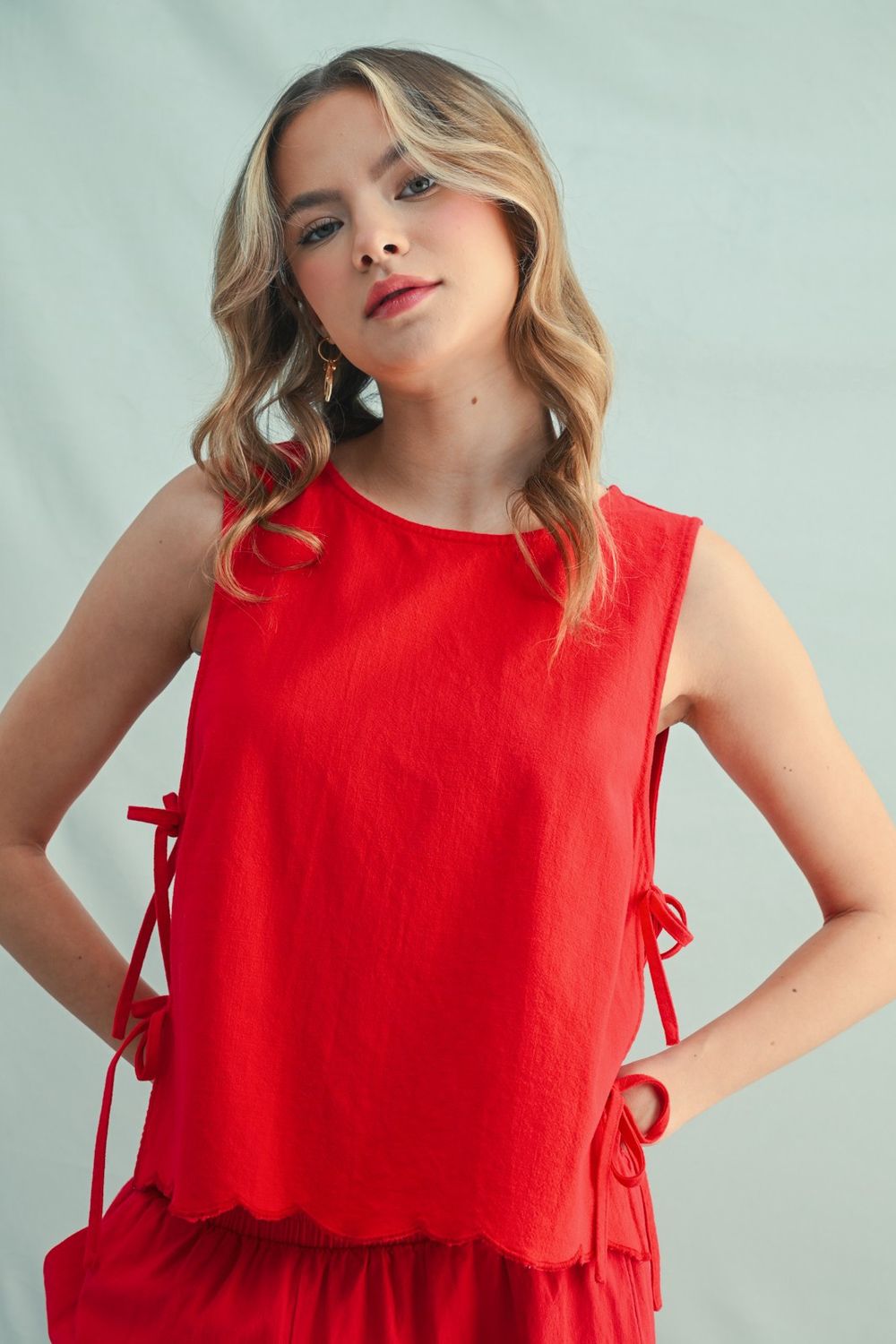 Fair Side Tie Sleeveless Tank Top