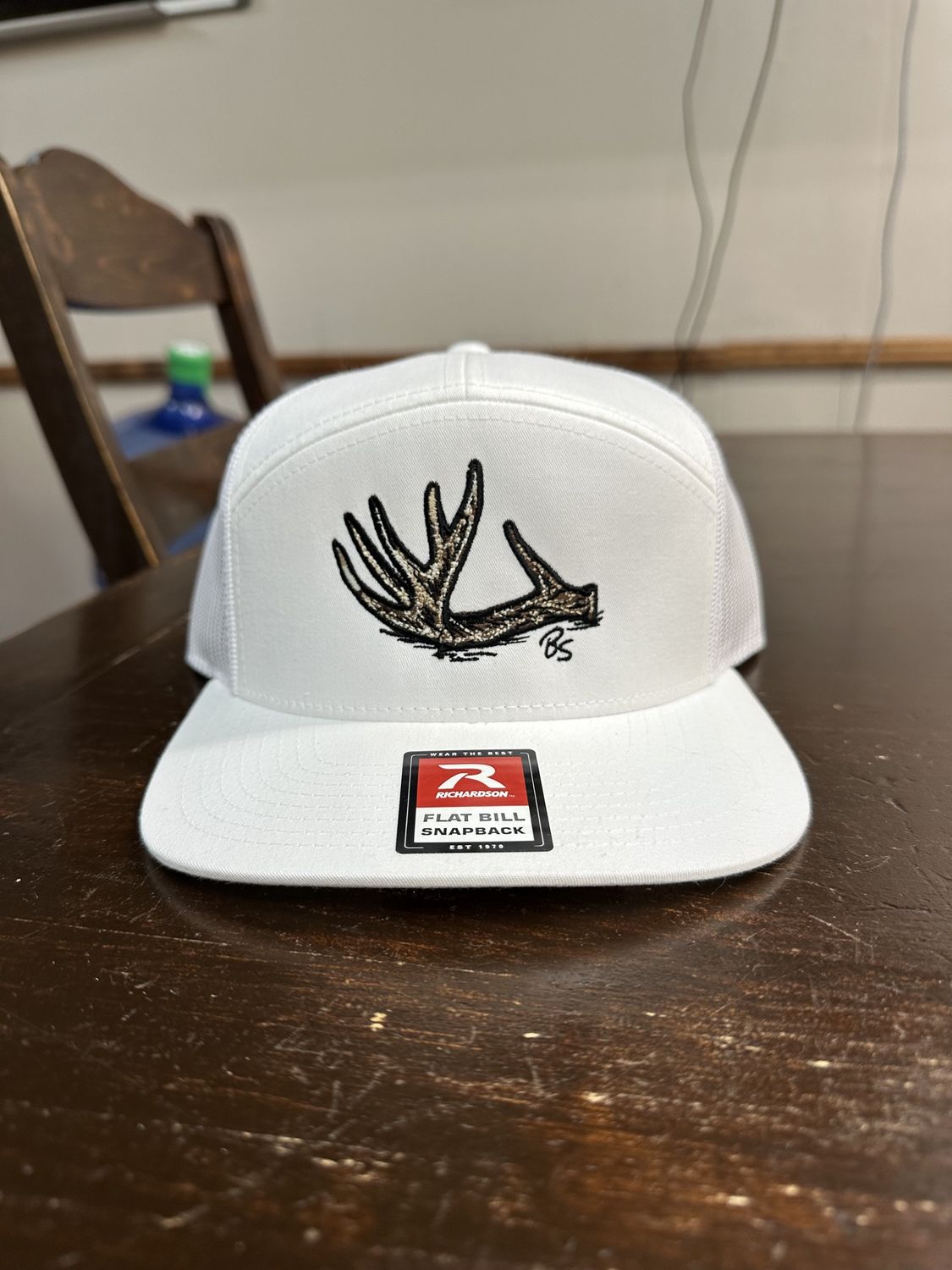 Antler Shed 7-Panel Hat - White