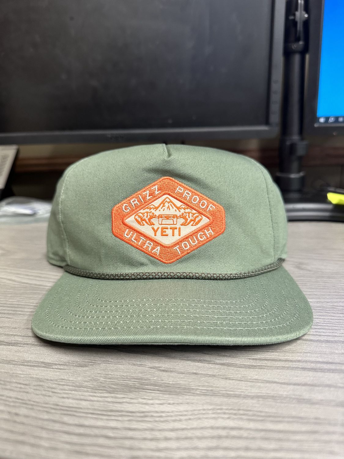YETI Grizz Proof Mid Pro Flat Brim Hat