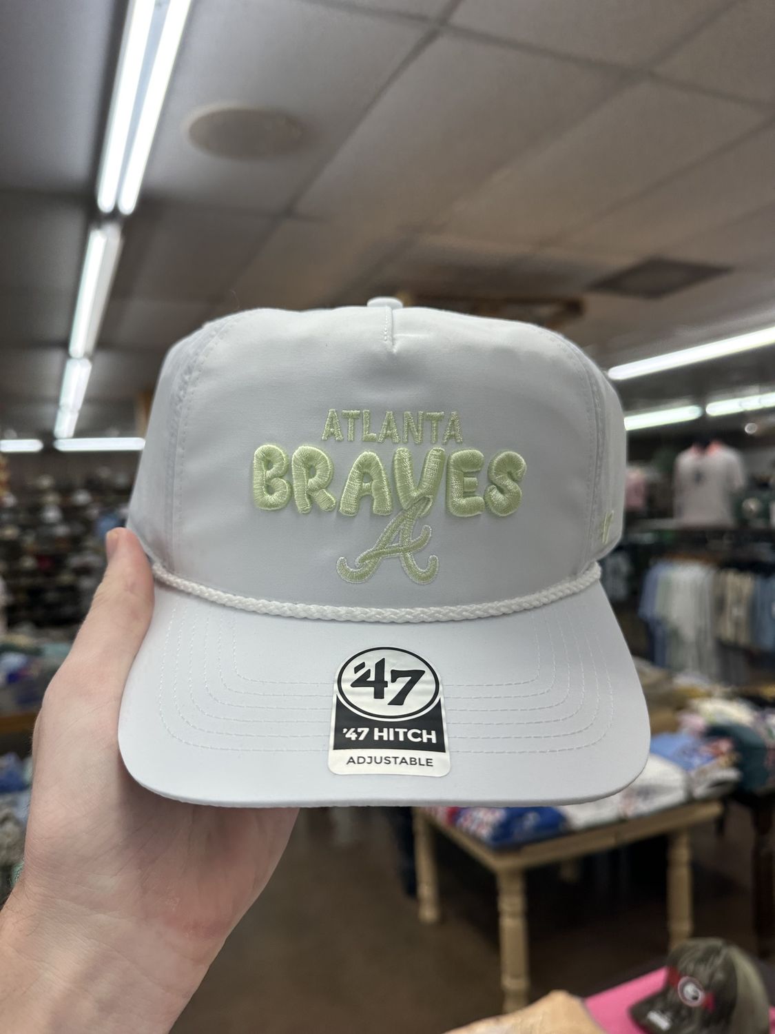 ATLANTA BRAVES WHITE BRIGHT SIDE 47 HITCH HAT - NEON