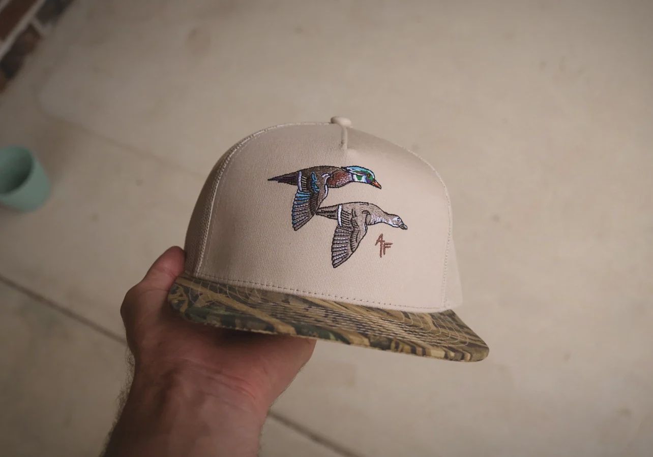 Woodie Pair Trucker Hat - Shadow Grass Camo
