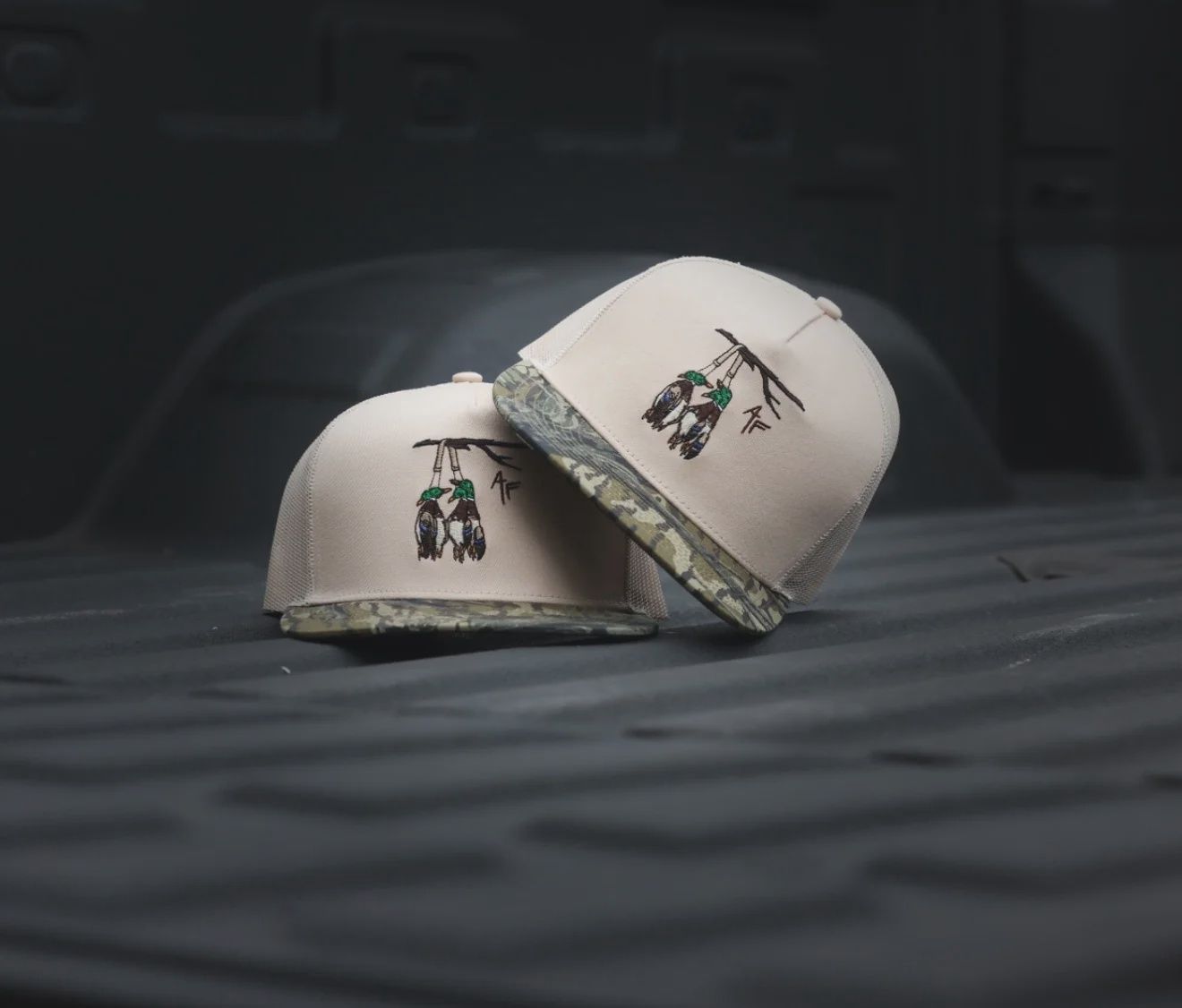 Duck Lanyard Trucker Hat - Khaki Treestand Camo