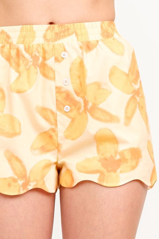 Kalila Floral Scalloped Hem Shorts