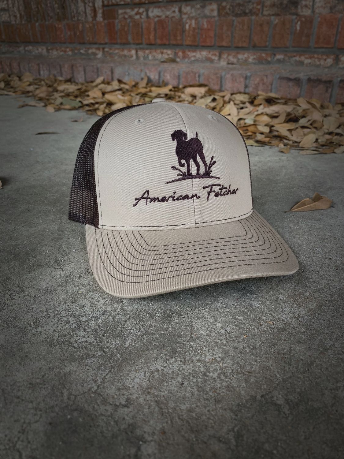 Pointer Trucker Hat - Khaki/Coffee