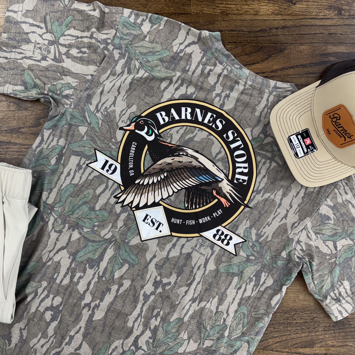 Mossy Oak Woodie Circle SS T-Shirt, Color: Greenleaf, Size: SML