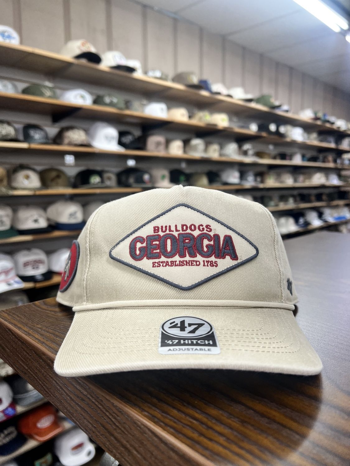 Georgia Bulldogs Vin Mojave Cairn 47 Hitch Hat