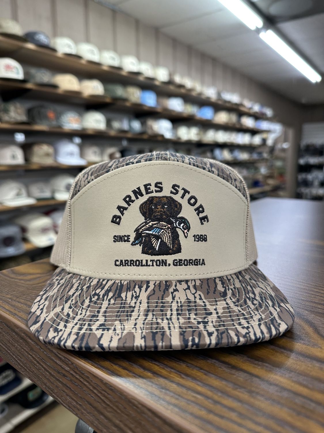 Chocolate Lab &amp; Woodie 7 Panel Hat - Timber Camo