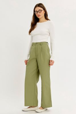 Minimalist Ribbed Sweater W/ Button Detail