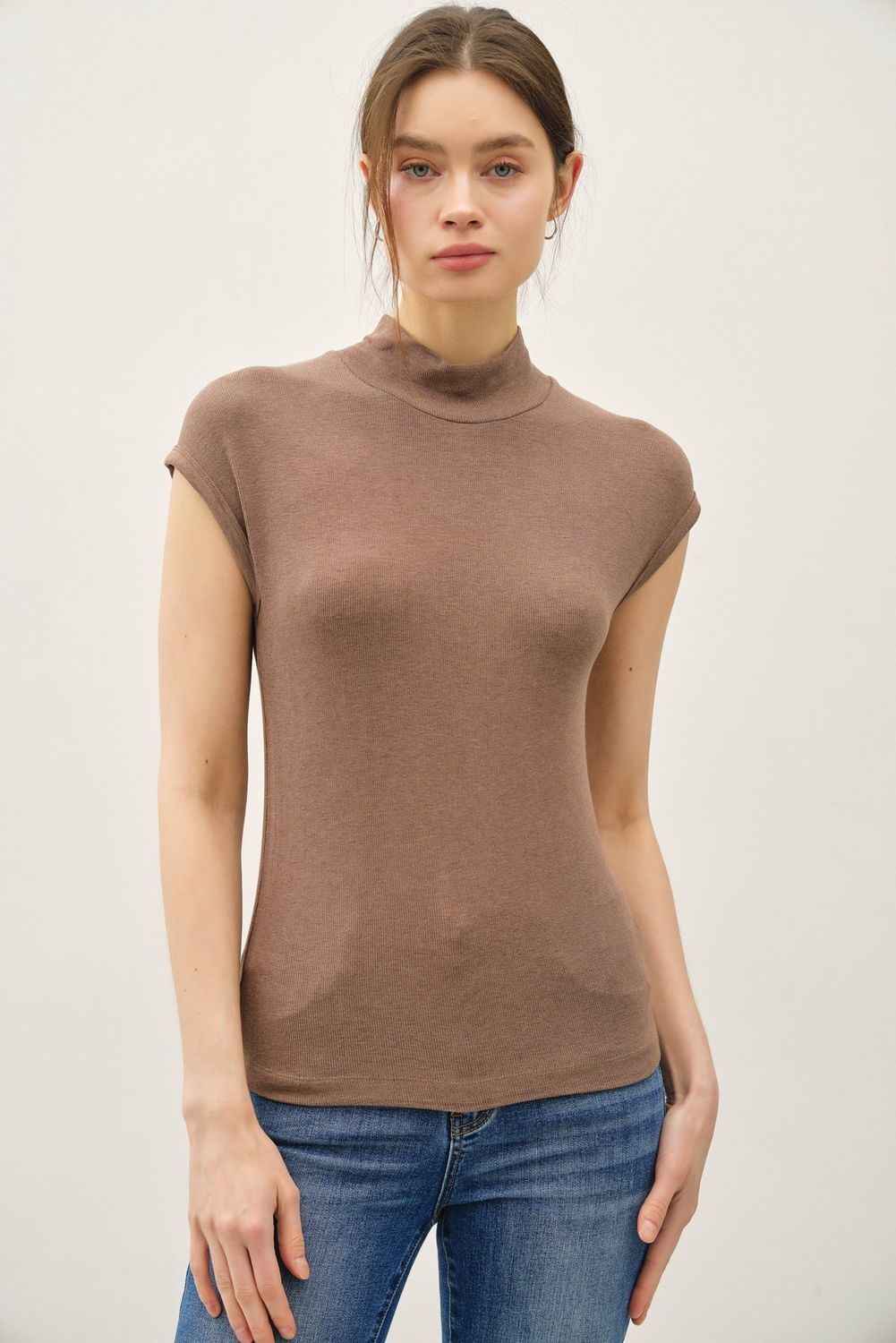 Day Break Ribbed Mock Neck Short Sleeve Top, Color: Nutella, Size: SML
