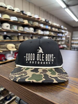 Duck Arched Tan Rope Hat Black Camo