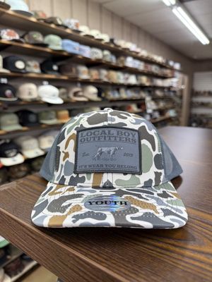 Youth Bird Dog Badge Trucker Hat-Localflage Bluff