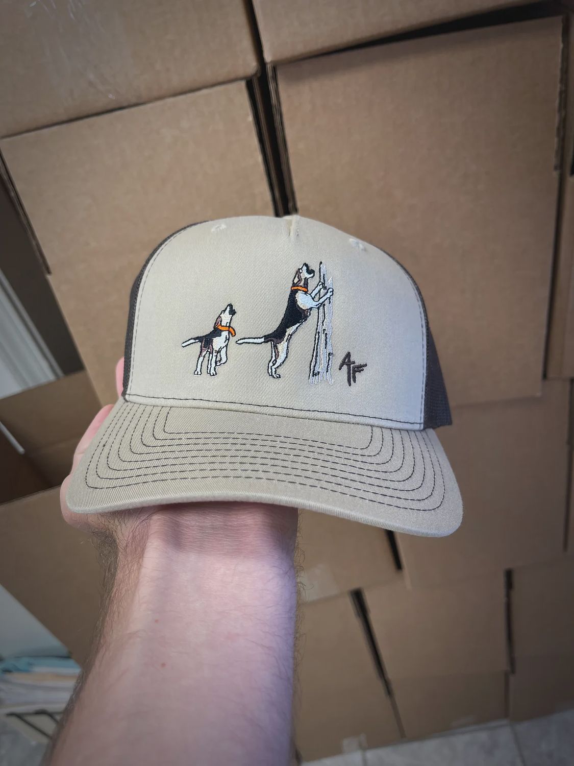 On Trail Trucker Hat - Khaki/Coffee
