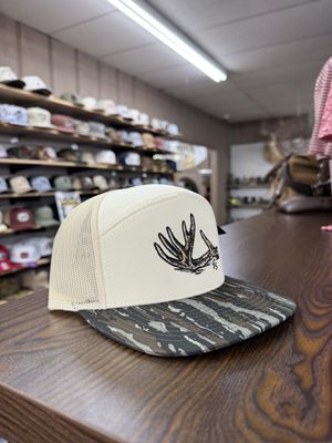 Antler Shed 7 Panel Hat - Cream/Realtree Original