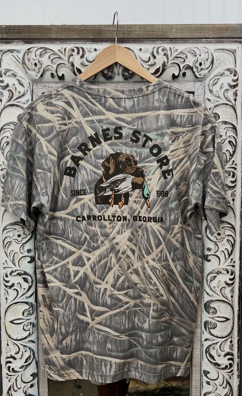Chocolate Lab &amp; Banded Mallard Short Sleeve Mossy Oak Tee