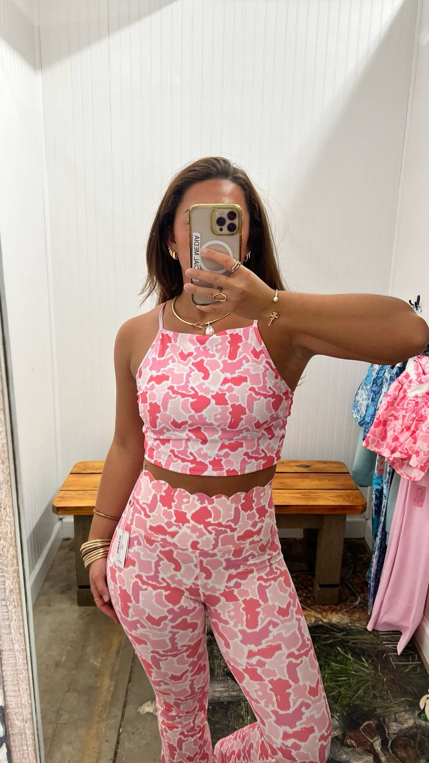 Scalloped Flare Leggings - Pink Camo