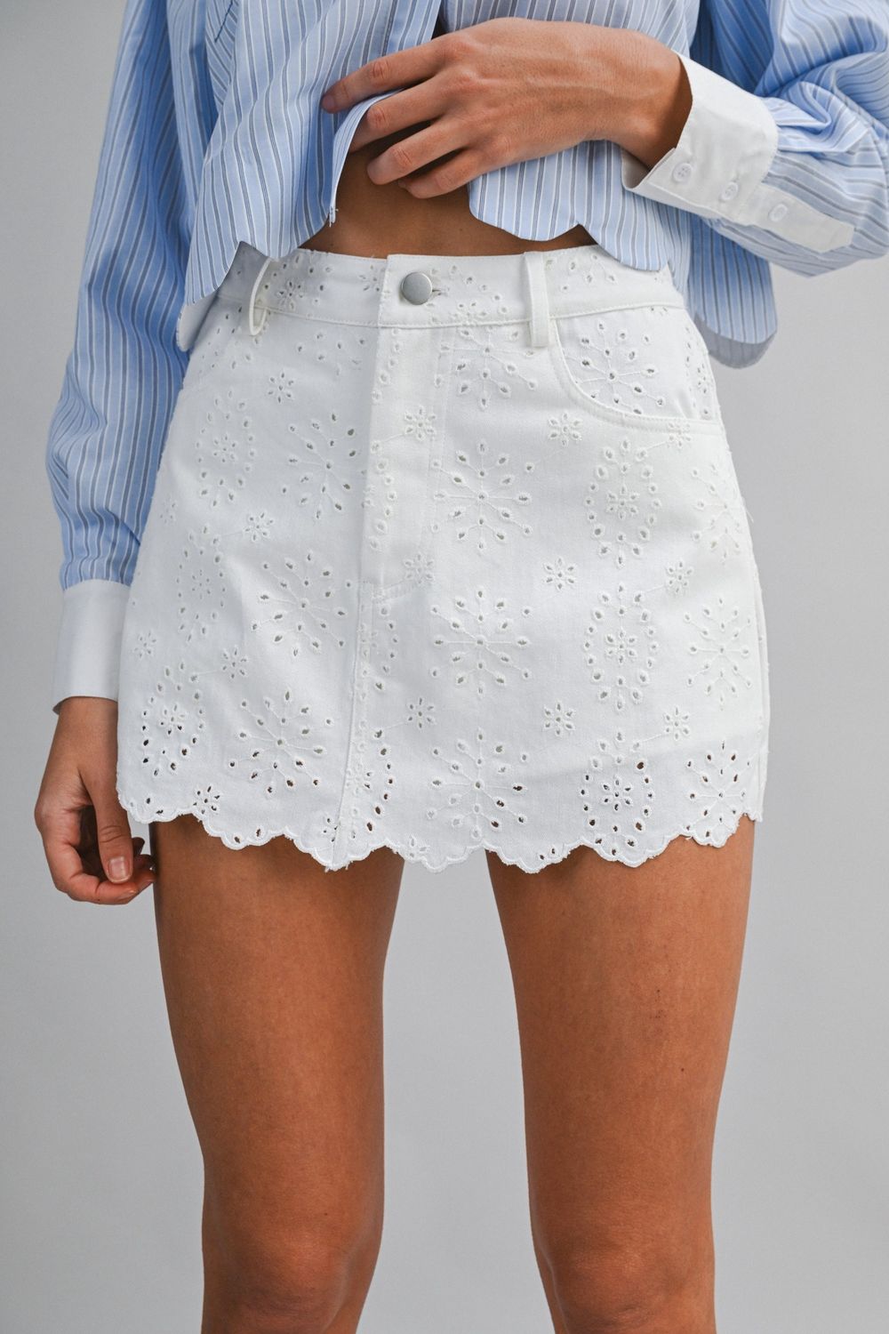 In Mind Eyelet Scollop Hem Mini Skirt - Ecru