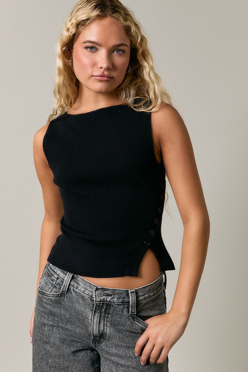 Simple Life Sleeveless Top - Black