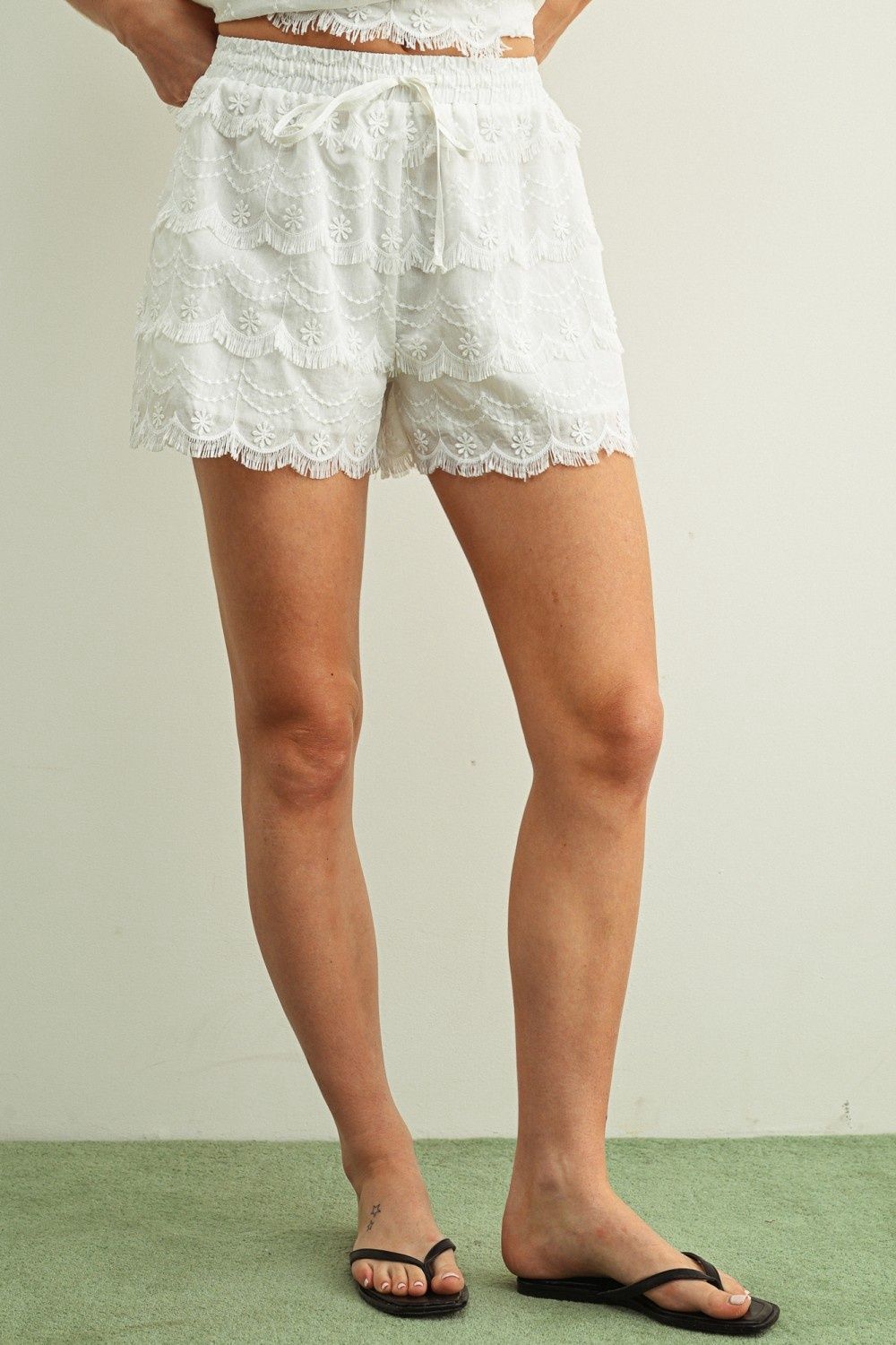 Tiered Lace Trim Shorts - Off White
