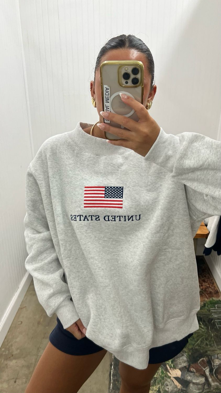 United States Flag Mockneck Sweatshirt - Pearl Grey
