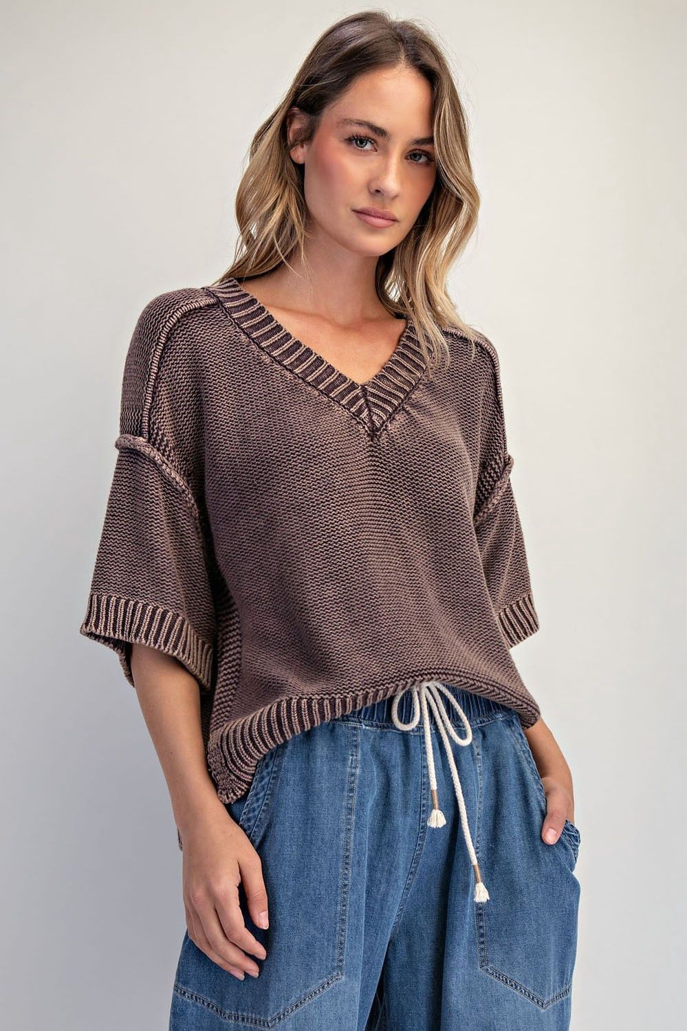 Vintage V-Neck Sweater - Chocolate