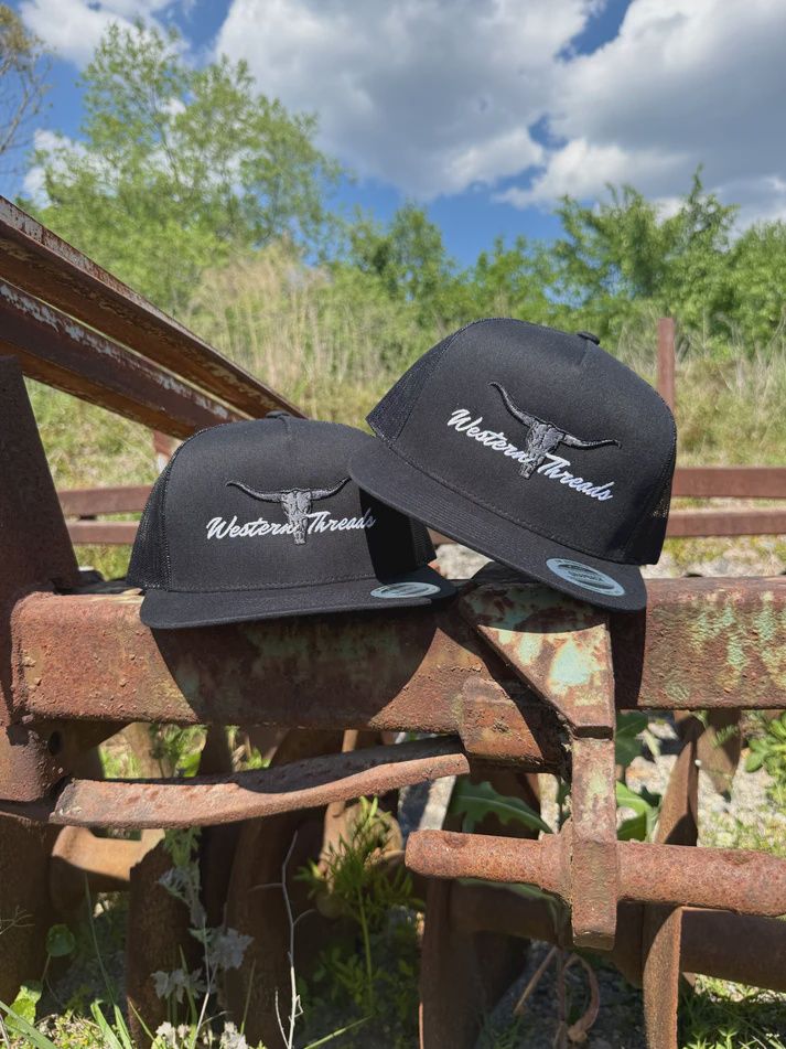 Bull N Horns Trucker Hat - Black