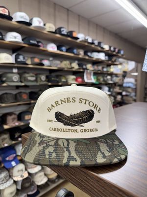 Turkey Feather 7 Panel Hat - Cream/Greenleaf