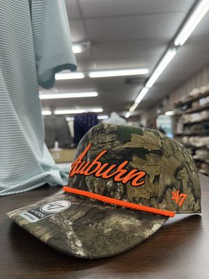 Auburn Tigers Realtree Apx Overhand Script 47 Hitch Hat