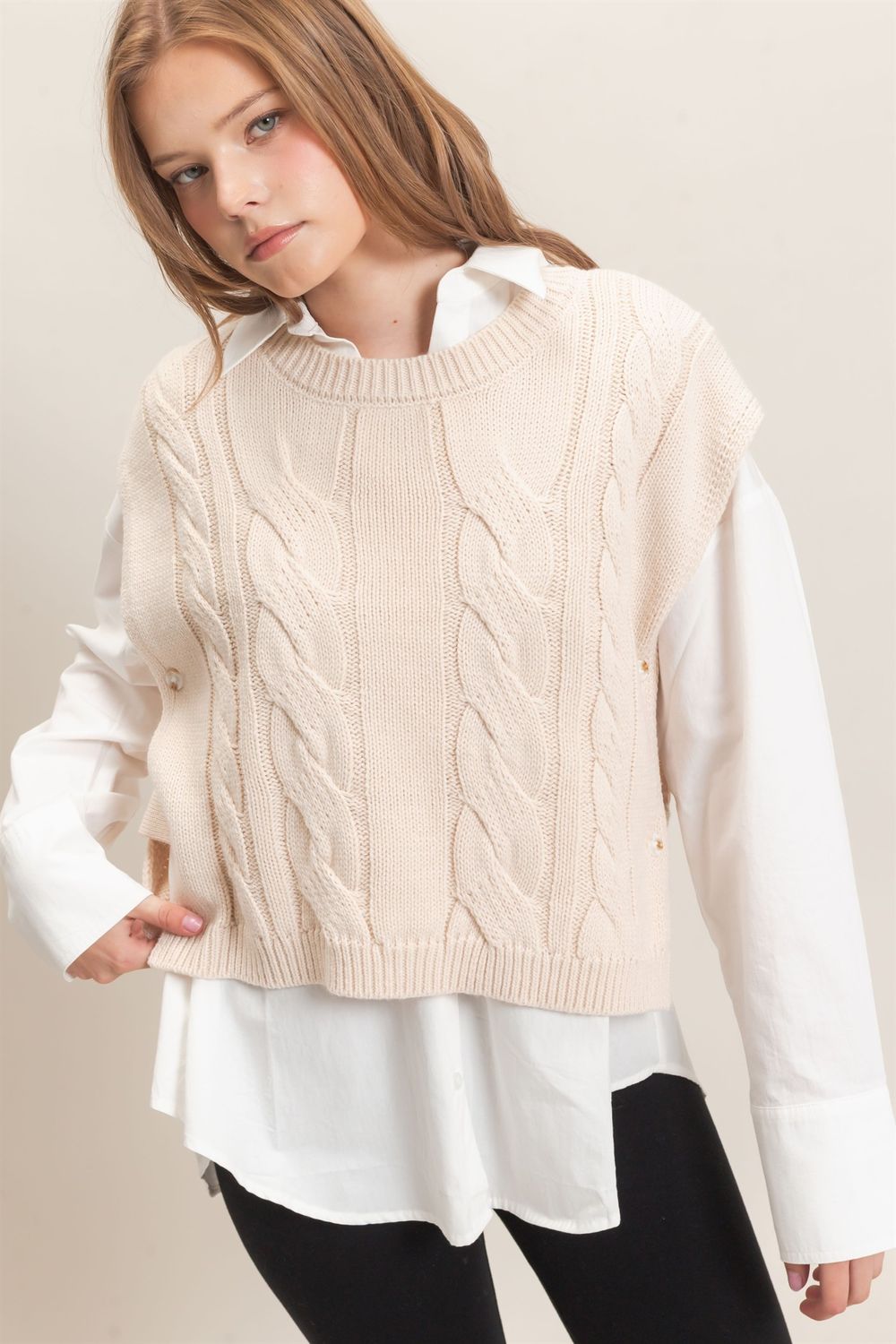 The Charm Cable Sweater Vest - Cream