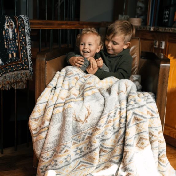 Sherpa Blanket - Whitetail Aztec