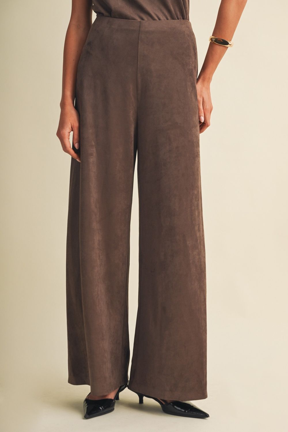 Out For Coffee Suede Pants - Brownie